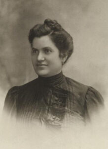 Rosa hermana de M. Elisea